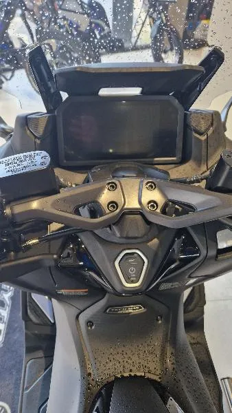 XP TMAX 560 TECH MAX