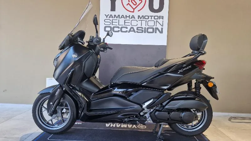 XMAX 125 TECH MAX