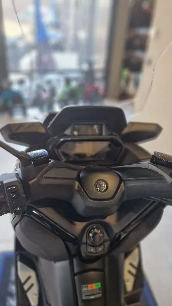 XMAX 125 TECH MAX