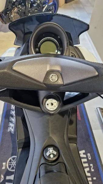 NMAX 125