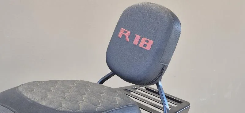 R 18 Custom