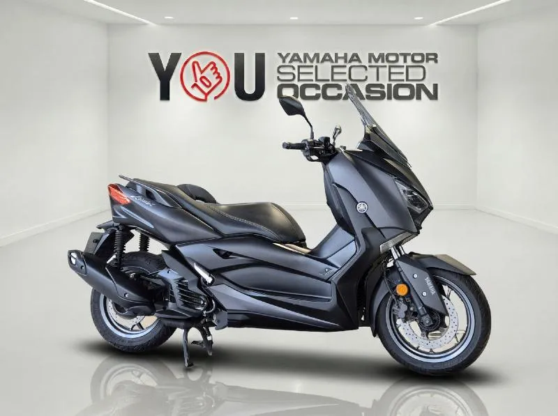XMAX 125