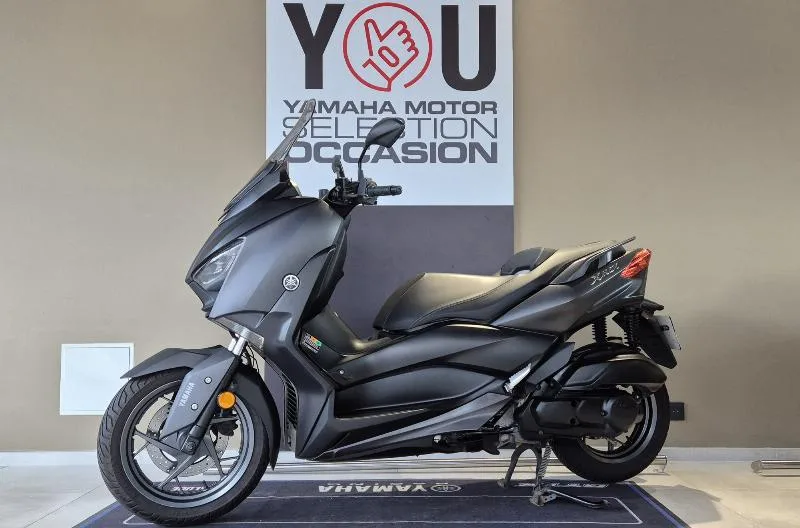 XMAX 125