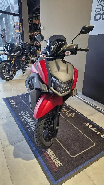 RayZR 125