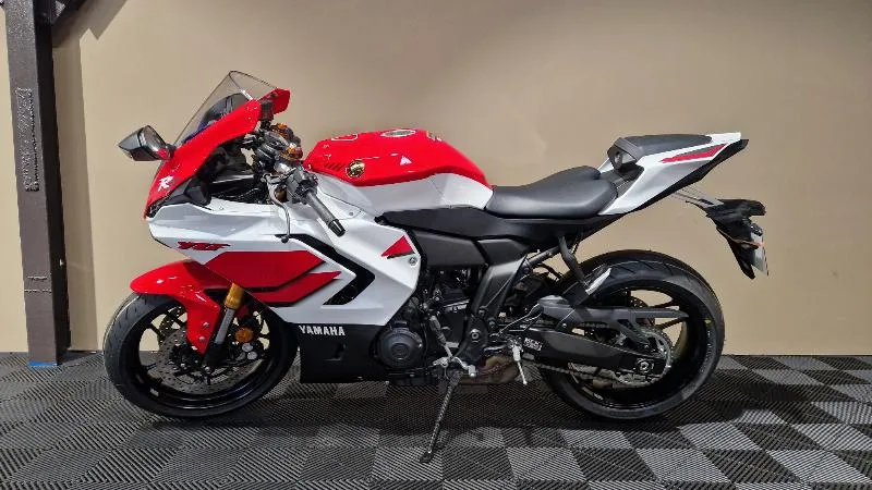 YZFR7 WORLD GP 60TH ANNIVERSARY