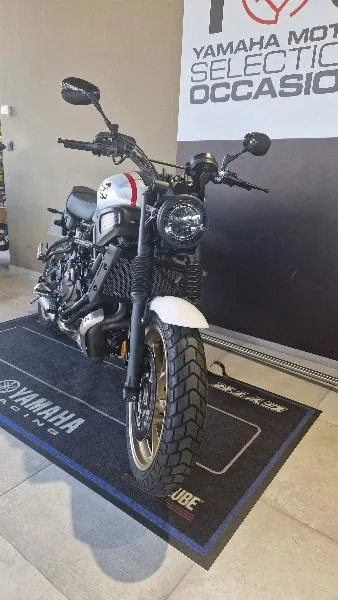 XSR 700 XTRIBUTE