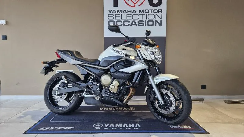 XJ6N 2011