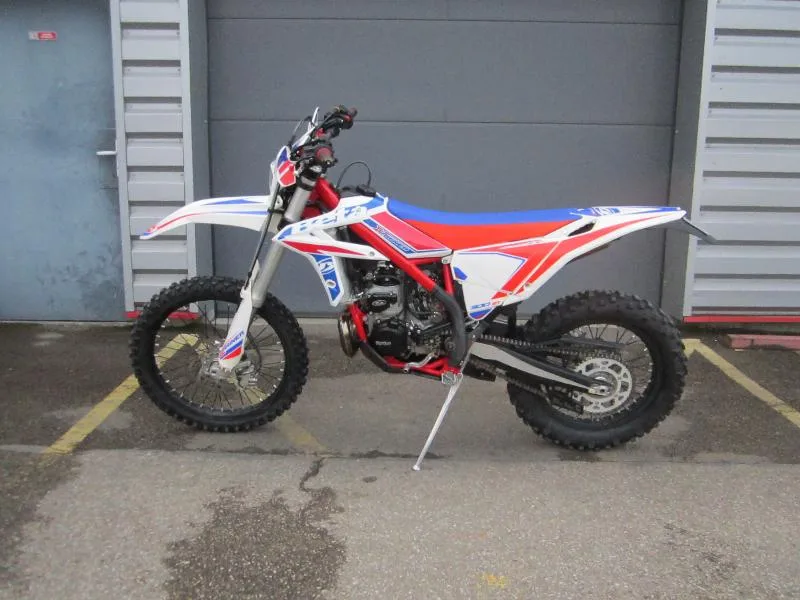 XTRAINER 300