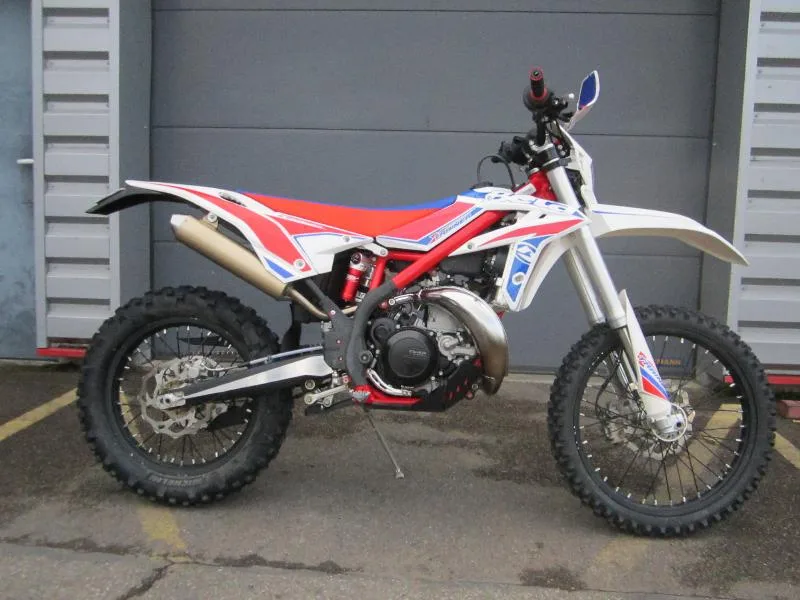 XTRAINER 300