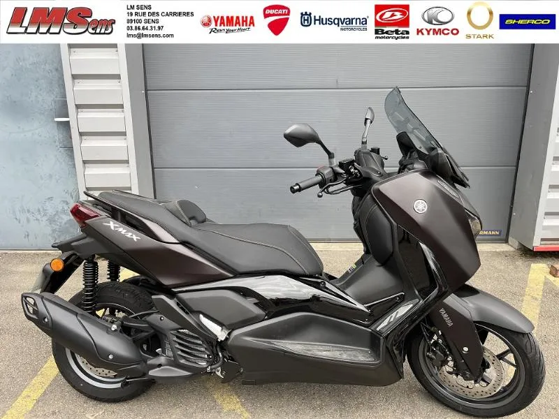 XMAX 125 TECH MAX