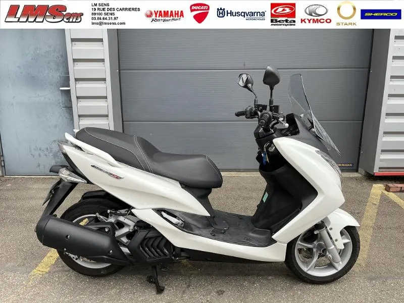 MAJESTY 125