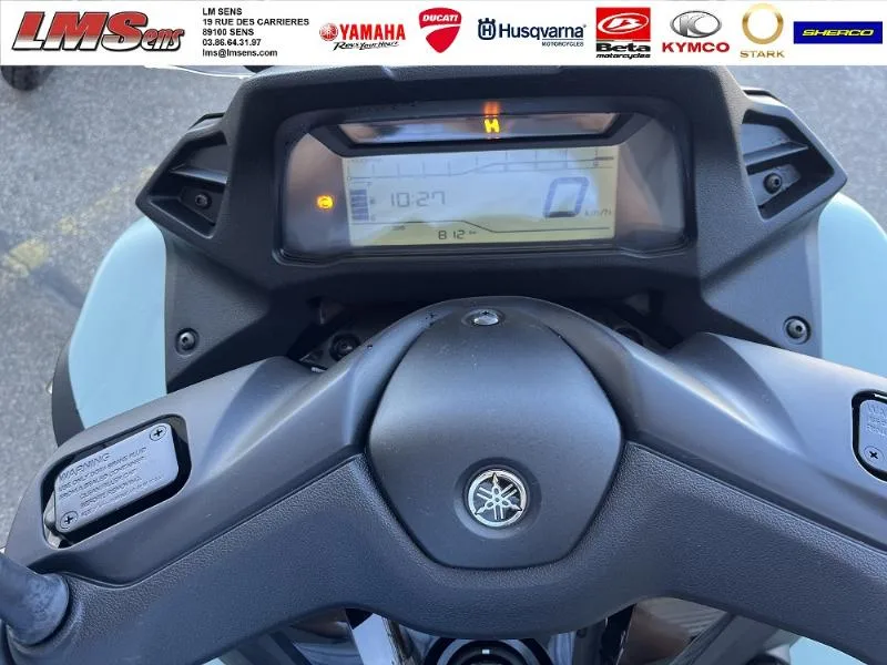 TRICITY 300