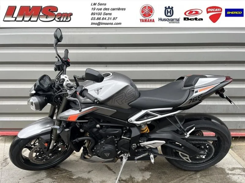STREET TRIPLE 765 RS
