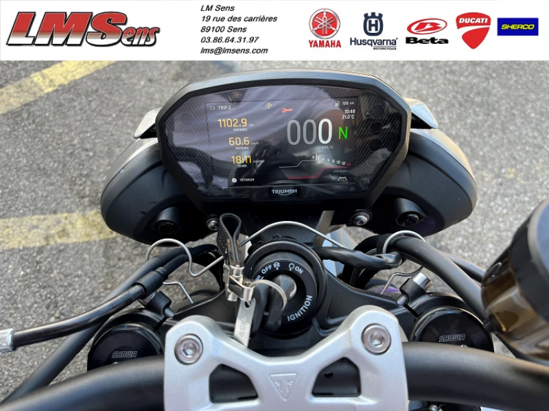STREET TRIPLE 765 RS