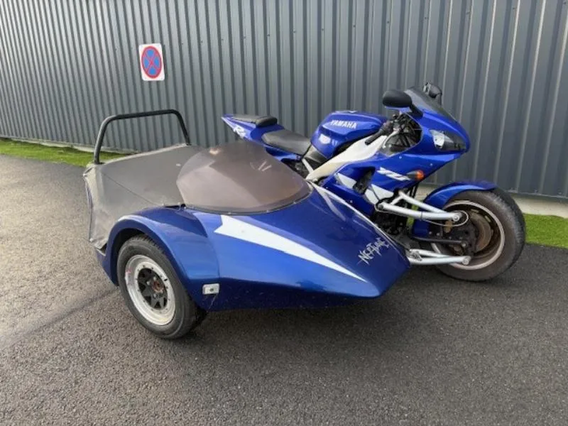YZF 1000 R1