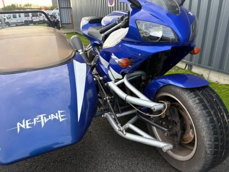 YZF 1000 R1