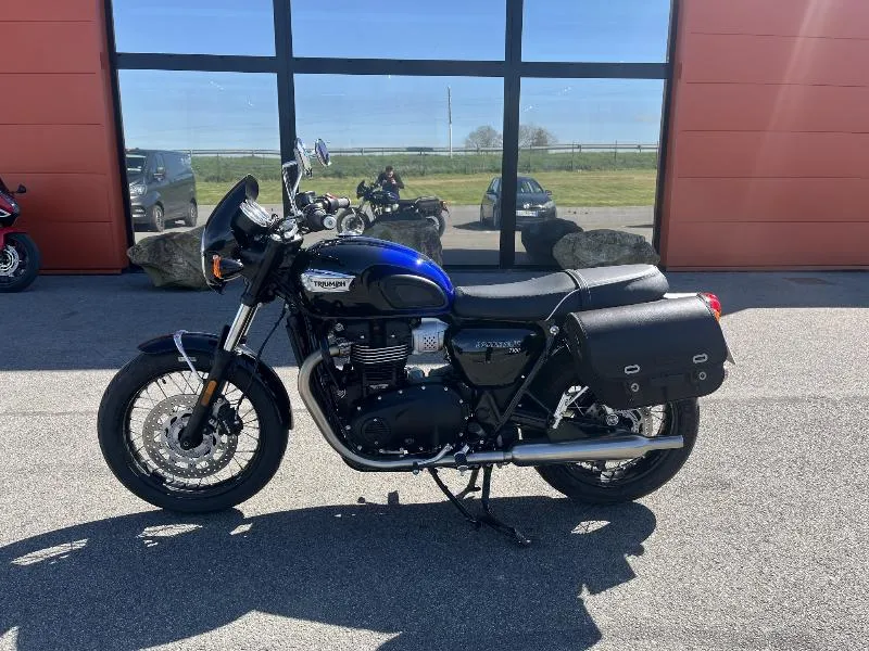 Bonneville T100
