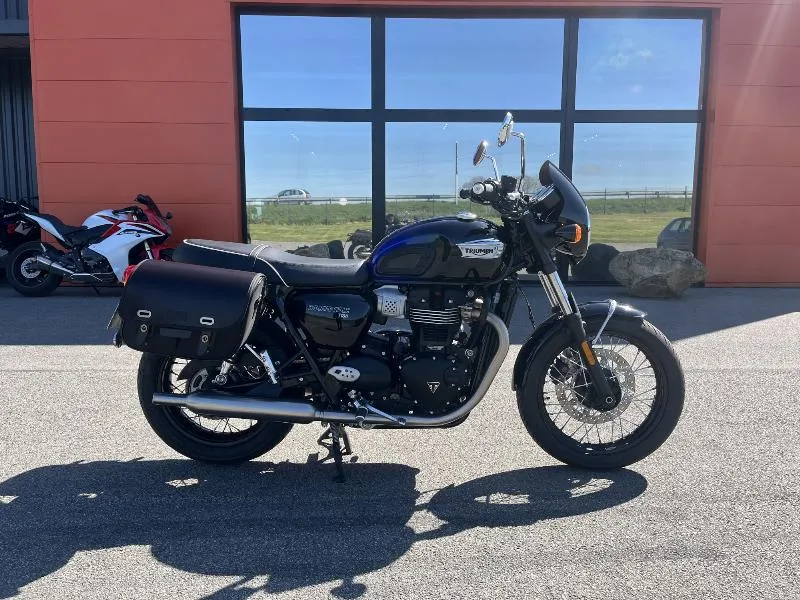 Bonneville T100