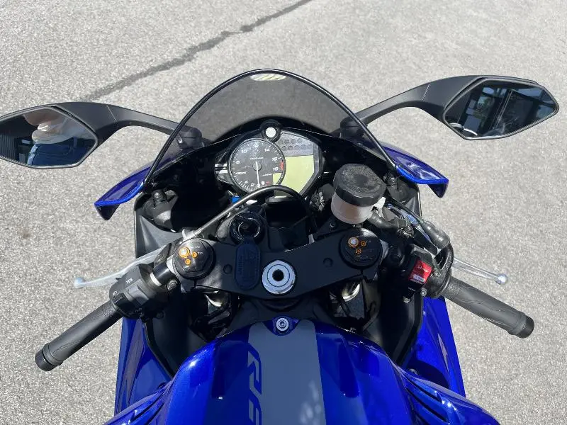 YZFR6