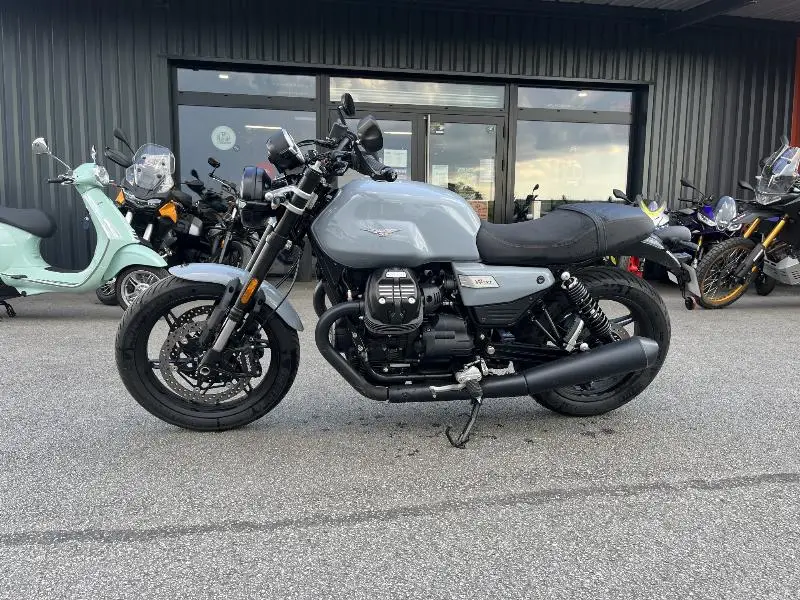V7 SPORT 850