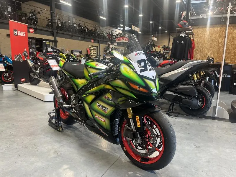 RSV4 1100
