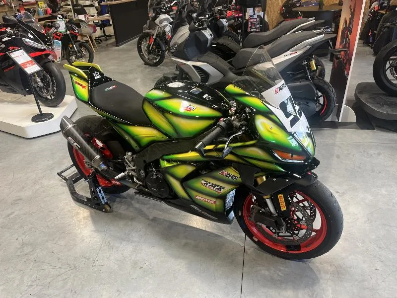 RSV4 1100