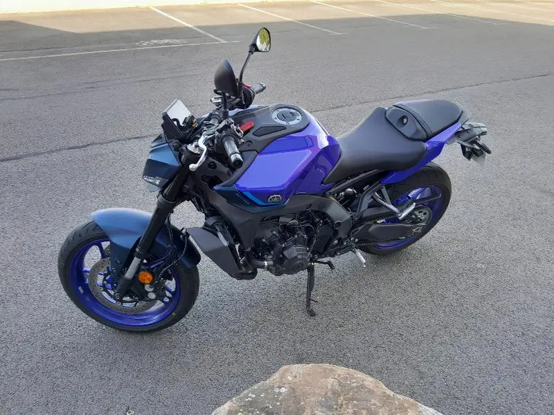 MT09