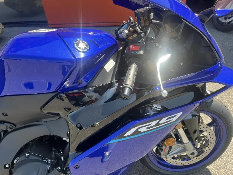 YZFR9
