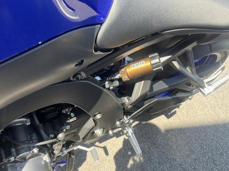 YZFR9