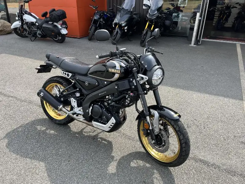 XSR 125 Legacy 2023