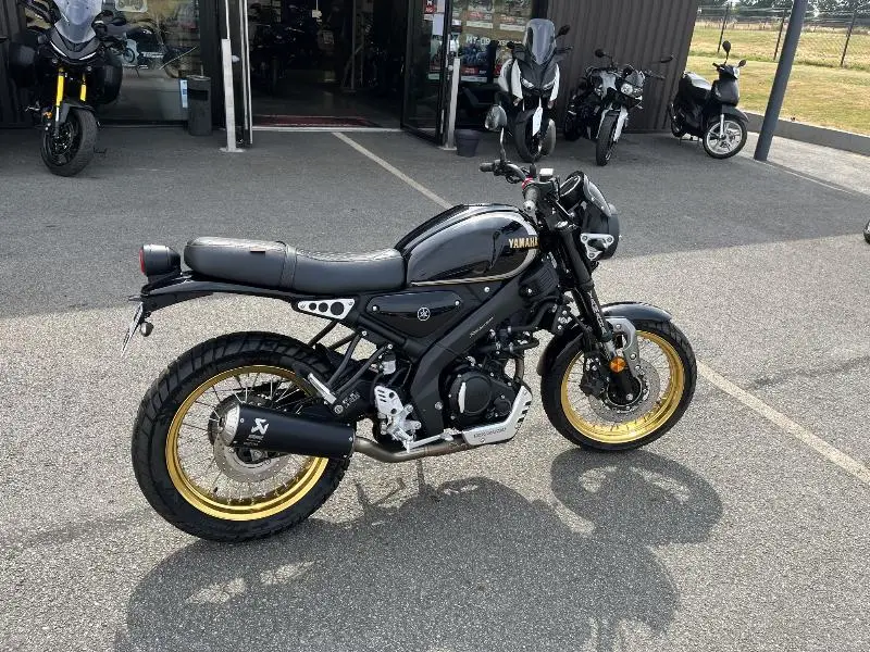 XSR 125 Legacy