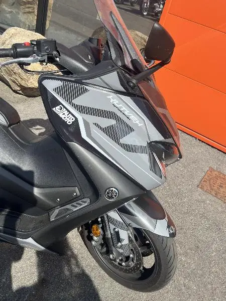 XP TMAX 560