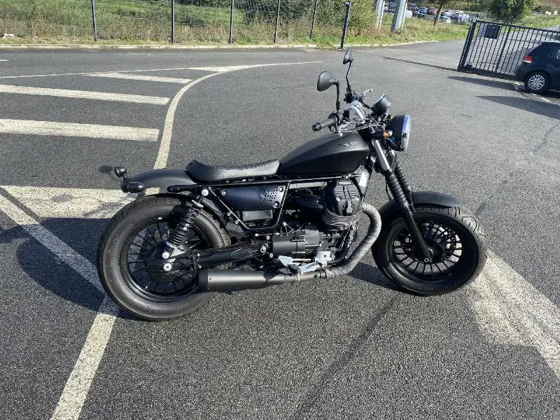 V9 BOBBER