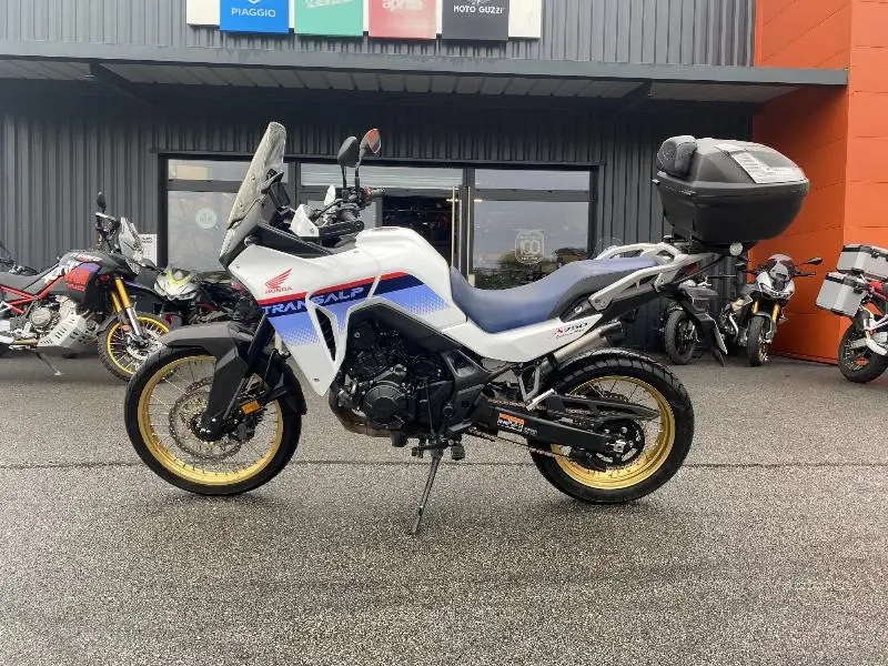 TRANSALP 750
