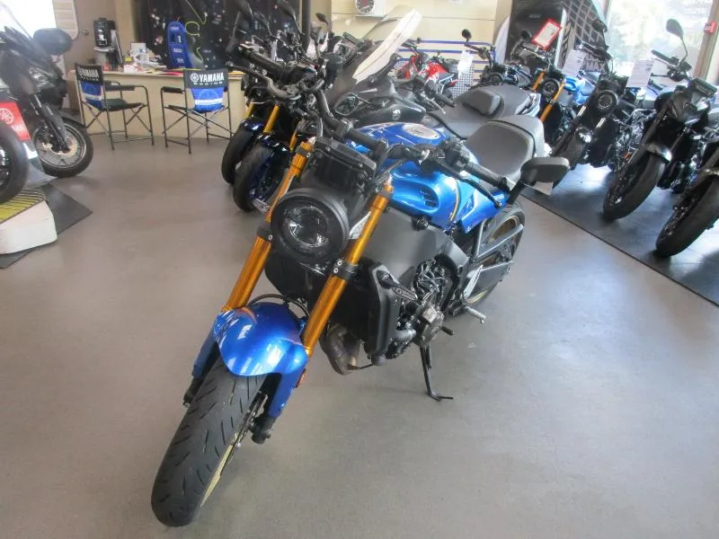 XSR 900