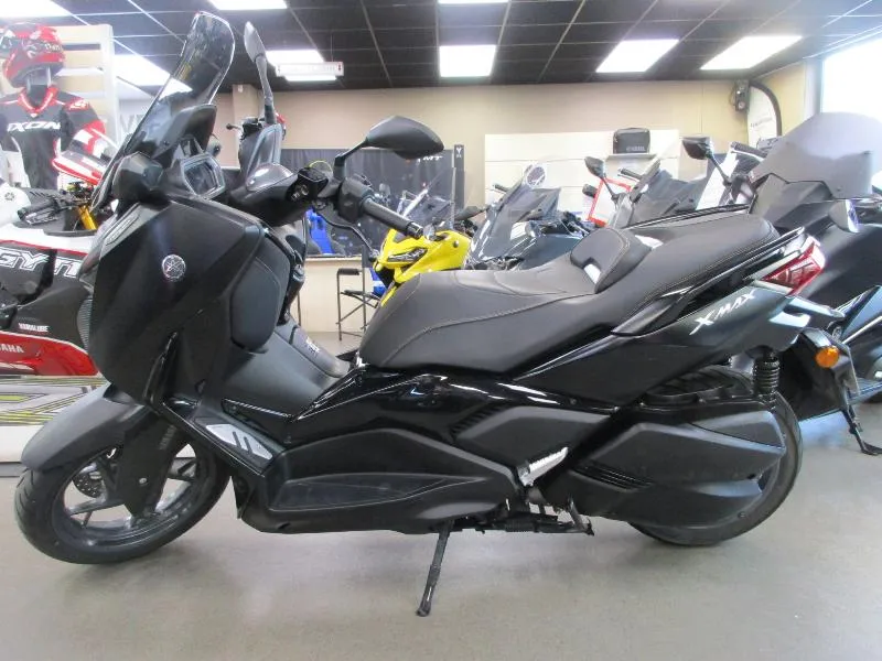 XMAX 300 Tech Max
