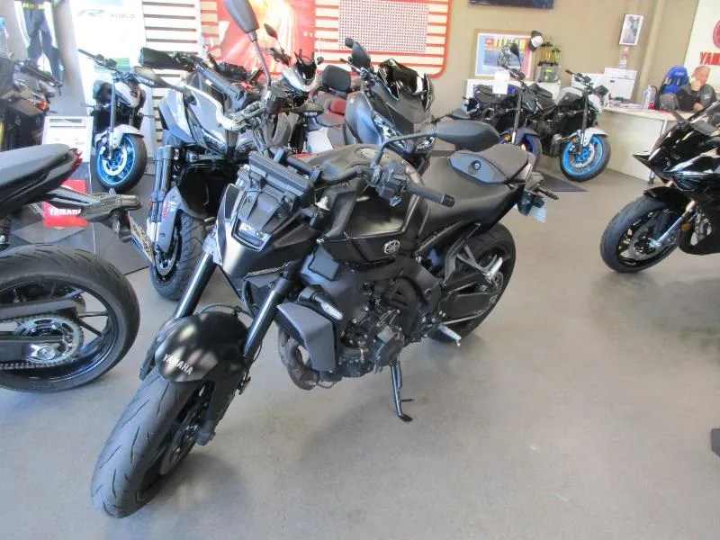 MT09  YAMT