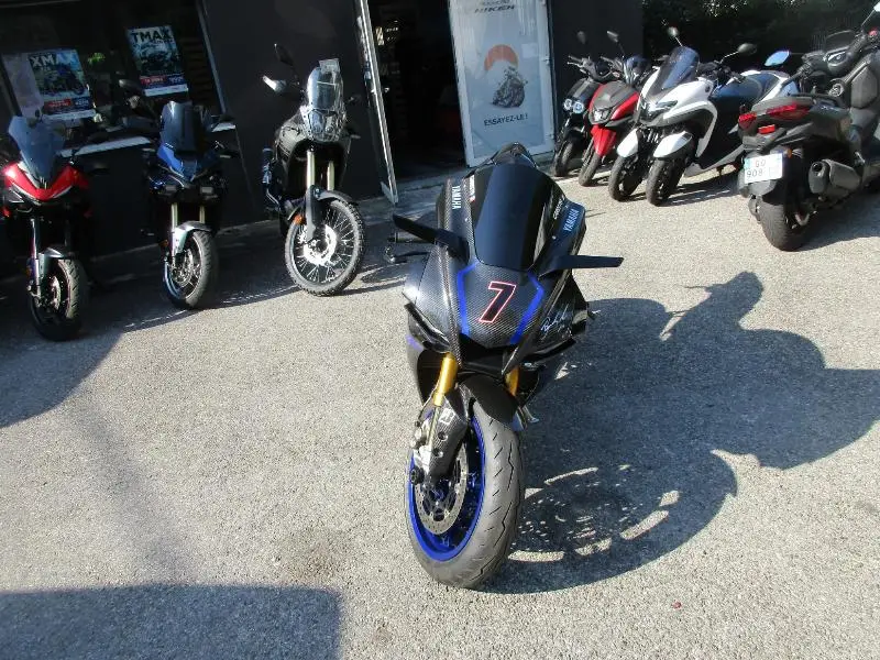 YZF 1000 R1 M
