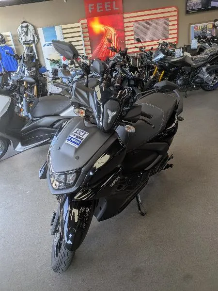 RayZR 125