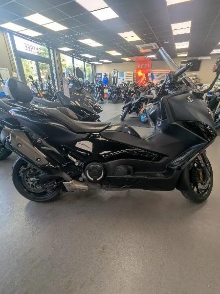 XP TMAX 560 TECH MAX