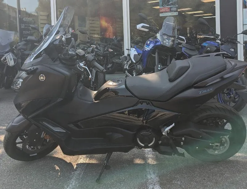 XP TMAX 560 TECH MAX