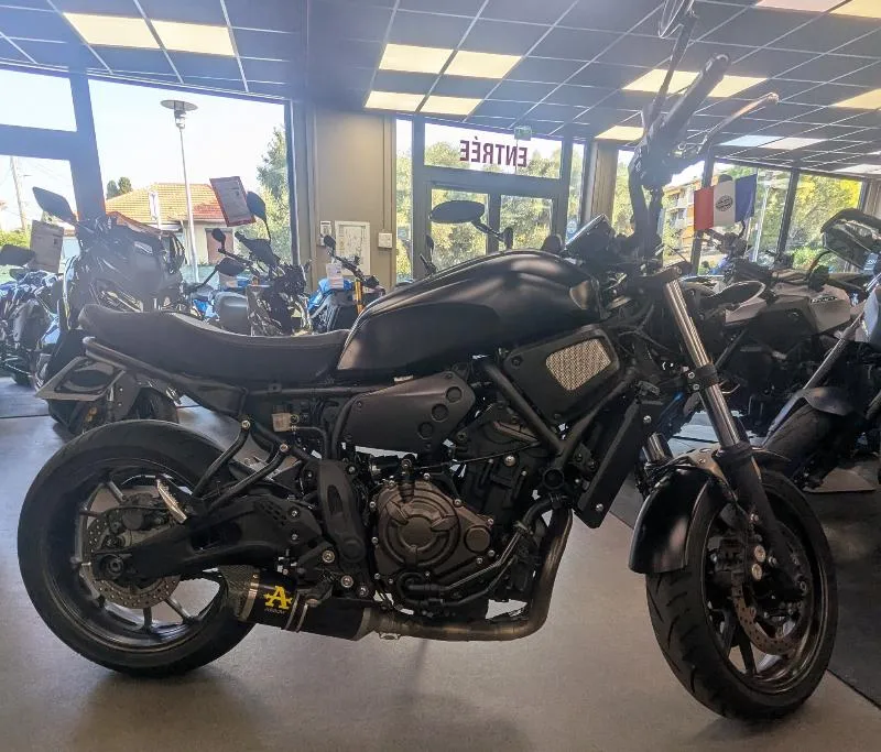XSR 700