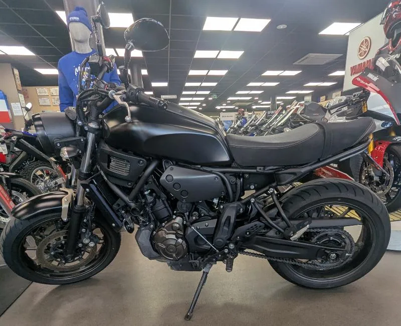 XSR 700