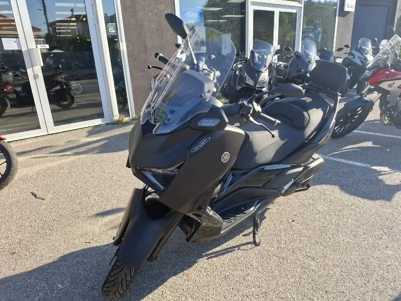 XMAX 125 TECH MAX