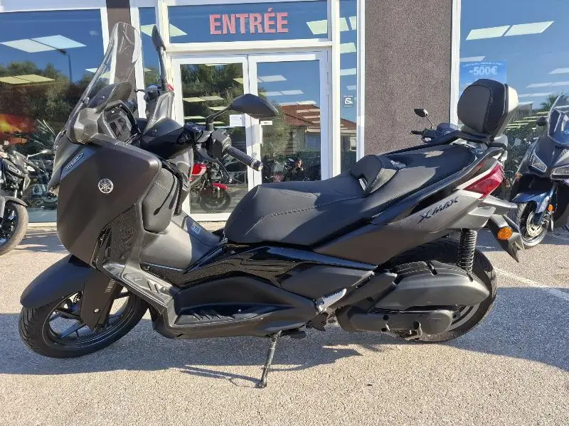 XMAX 125 TECH MAX