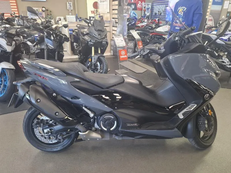 XP TMAX 560 TECH MAX