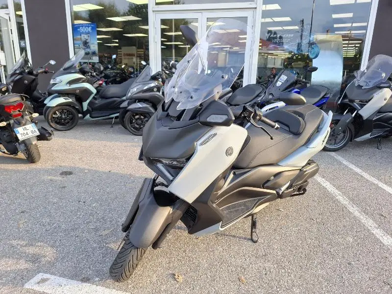 XMAX 125 TECH MAX