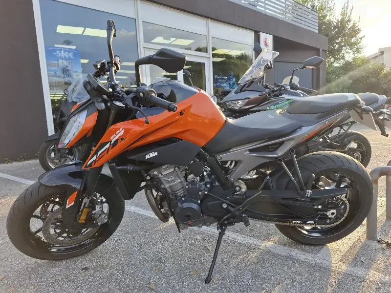 790 DUKE L