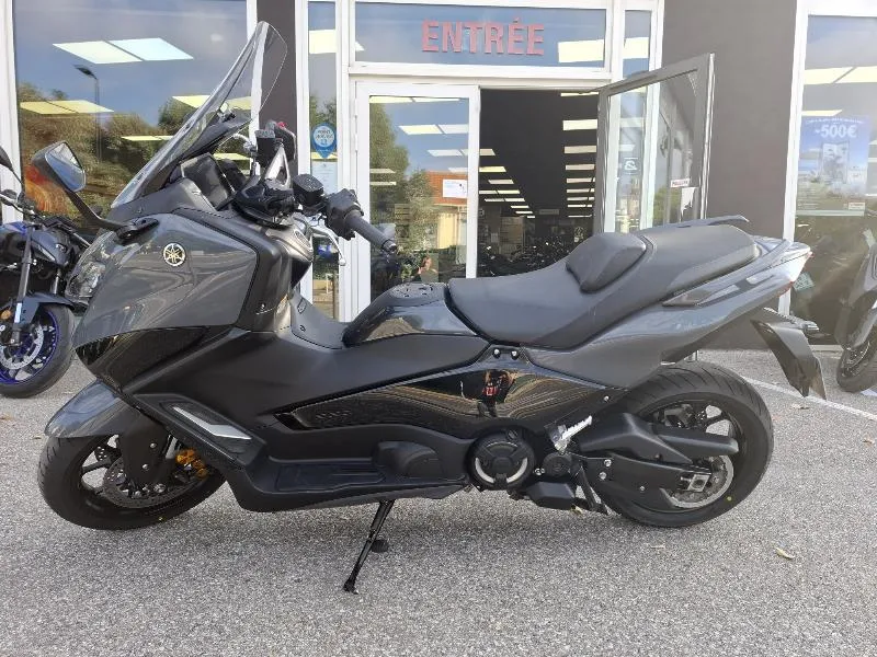 XP TMAX 560 TECH MAX