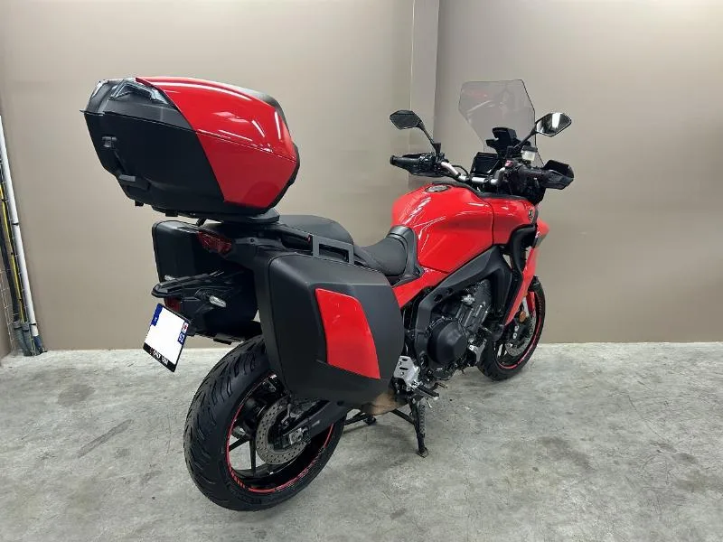 TRACER 9 GT